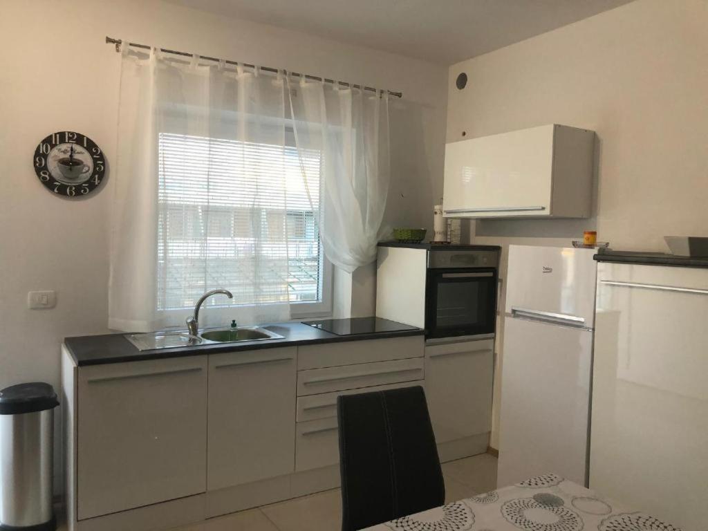 Apartmaji Meduza 2 Izola Exterior foto